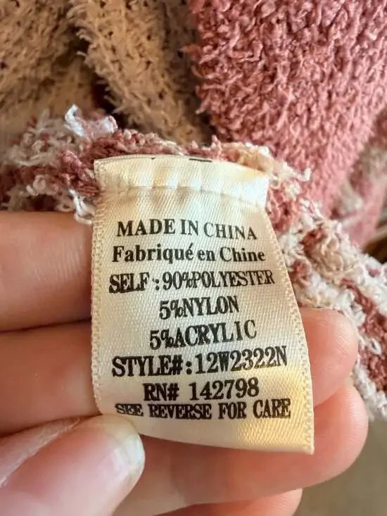 New In Mauve Pink Aztec Geometric Open Front Fuzzy Cardigan - Picture 7 of 8